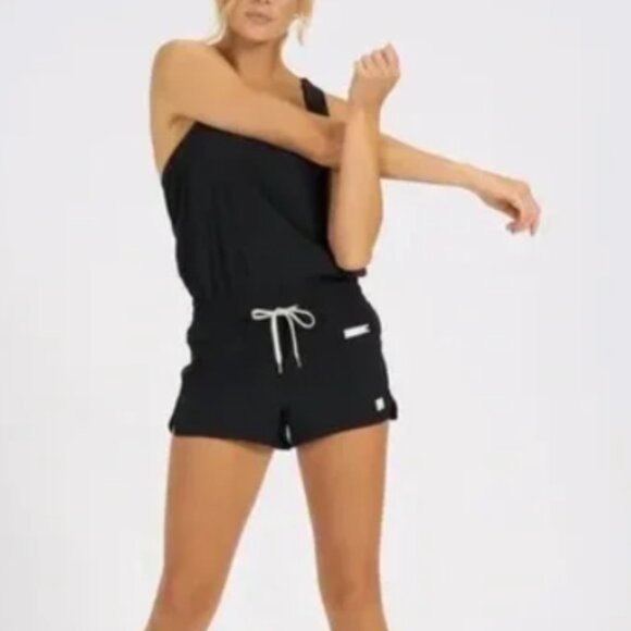 NWT Vuori Clementine Racerback Short Romper Active - Picture 1 of 2